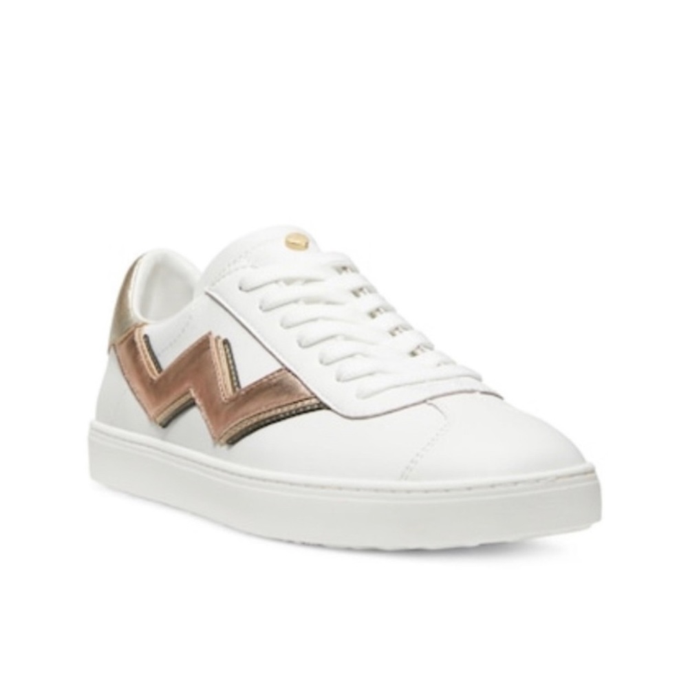 Brand new Stuart weitzman Daryl sneaker size 9